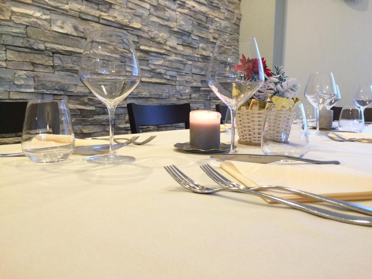Albergo Ristorante Cuccini San Domenico Ngoại thất bức ảnh